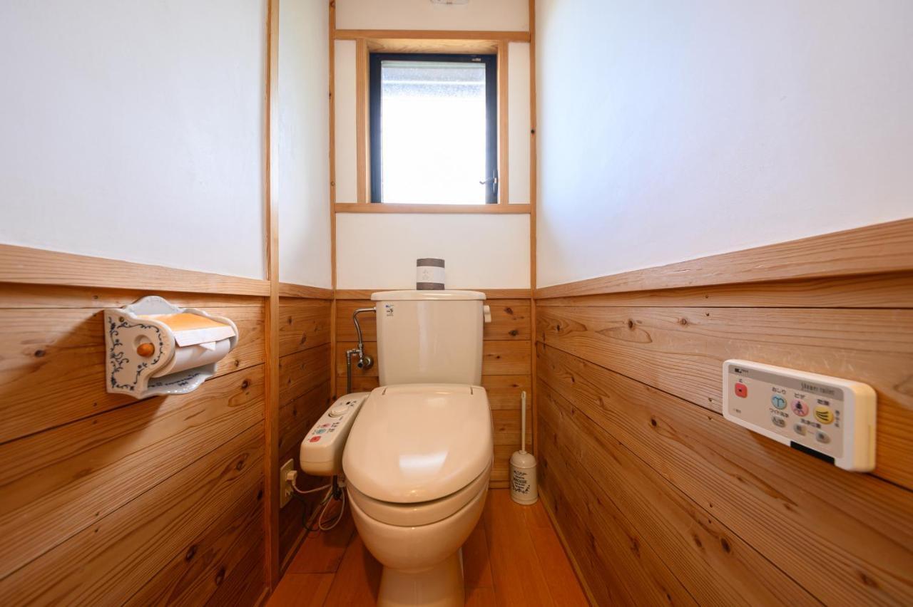 Yufuin Flora House Bed & Breakfast Exterior foto