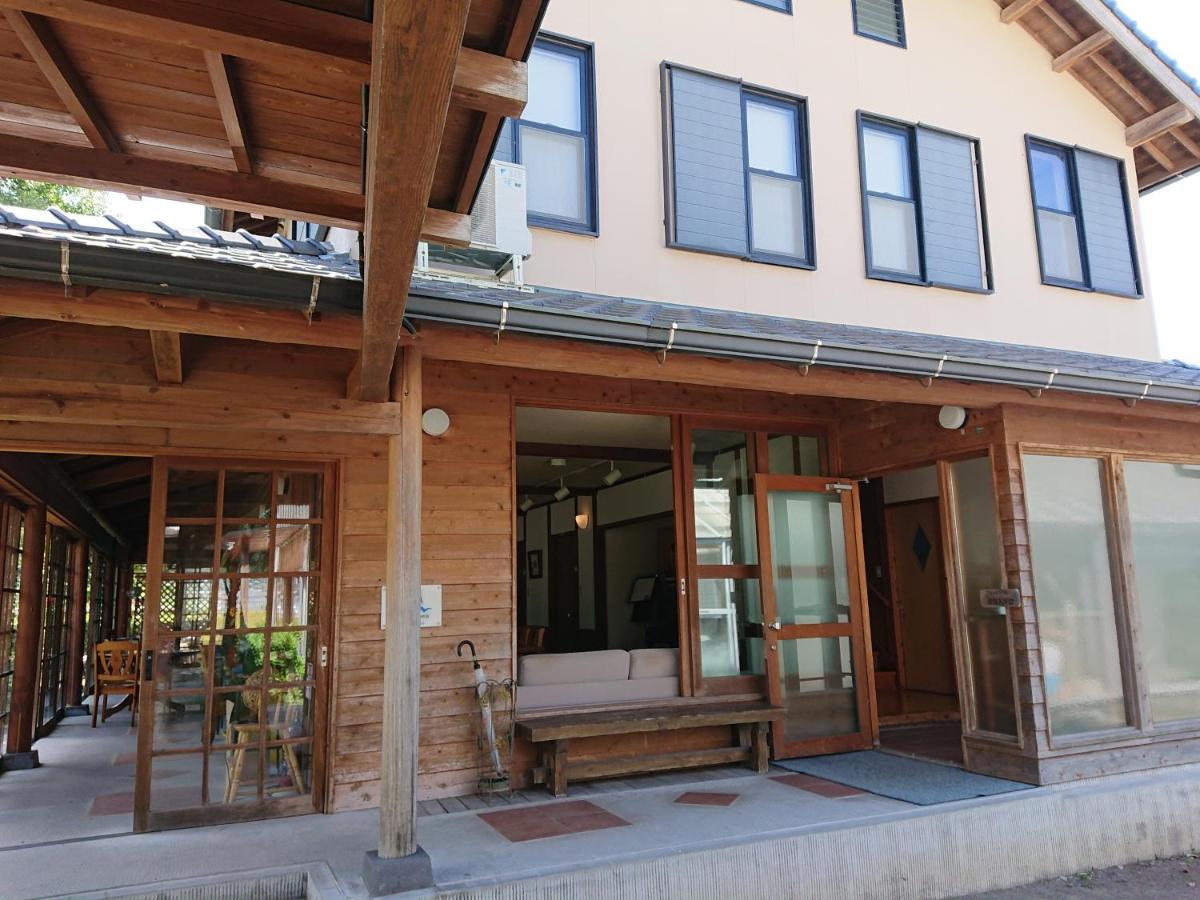 Yufuin Flora House Bed & Breakfast Exterior foto